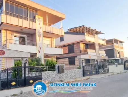 4 1 Separate Kitchen Pool Villa For Sale In Didim Efeler Neighborhood