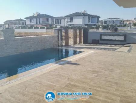 3 Bedroom Fully Detached Villa For Sale In Didim Efeler Neighborhood