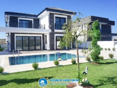 A Prestigious Living Area... Ultra Luxury Villa For Sale In Didim Altinkum