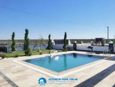 A Prestigious Living Area... Ultra Luxury Villa For Sale In Didim Altinkum