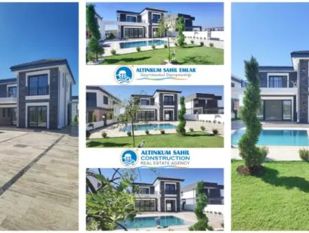 A Prestigious Living Area... Ultra Luxury Villa For Sale In Didim Altinkum