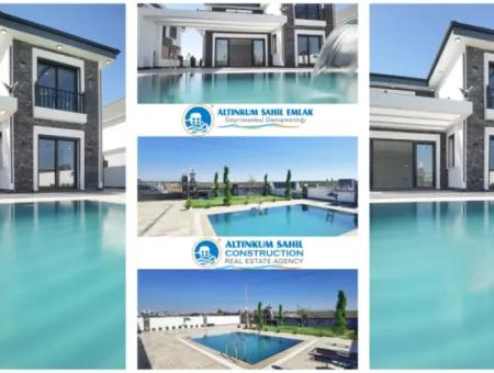 A Prestigious Living Area... Ultra Luxury Villa For Sale In Didim Altinkum