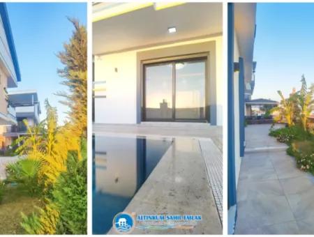 5 Bedroom Luxury Villa For Sale  In Didim, Altinkum