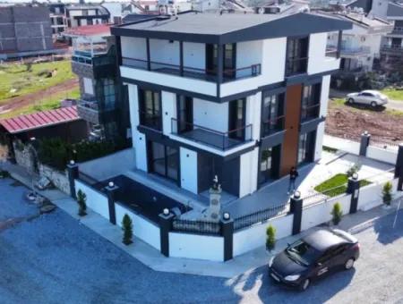 5 Bedroom Luxury Villa For Sale In Didim Altinkum Neighborhood