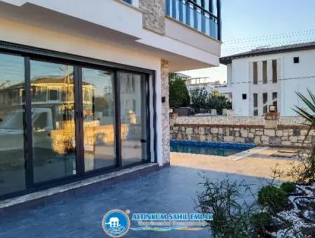 Corner And Detached Villa For Sale In Altinkum, Didim