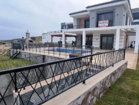 Stunning Sea View Detached Villa For Sale In Didim