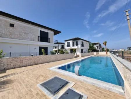 3 Bedroom Villa With Pool For Sale In Didim Efeler Neighborhood