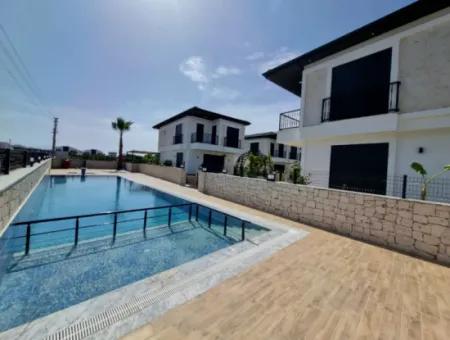 3 Bedroom Villa With Pool For Sale In Didim Efeler Neighborhood