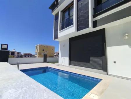 4 Bedroom Villa With Pool For Sale In Didim Efeler