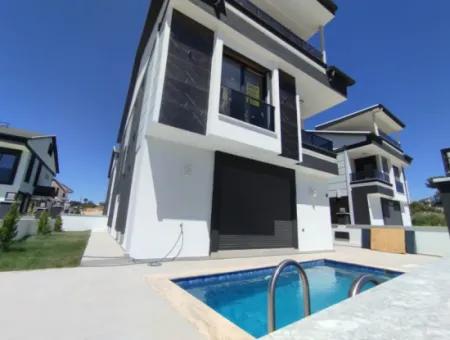 4 Bedroom Villa With Pool For Sale In Didim Efeler