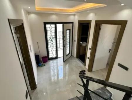 3  Bedroom, 2 Living Room  Villa With Pool For Sale In Didim Hisarda