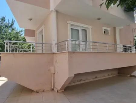 2 Bedroom Apartment In Altinkum- 500Mt To Beach