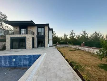 4 Bedroom Luxury Villa With Pool For Sale In Seyrantepe, Didim