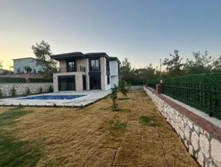 4 Bedroom Luxury Villa With Pool For Sale In Seyrantepe, Didim