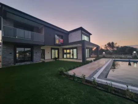 4 Bedroom Villa With Pool  For Sale In Didim Yeşiltepe