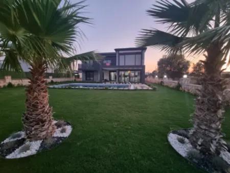 4 Bedroom Villa With Pool  For Sale In Didim Yeşiltepe