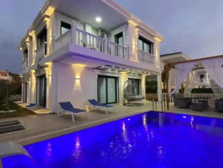 4 Bedroom Detached Villa In Efeler Mah, Didim