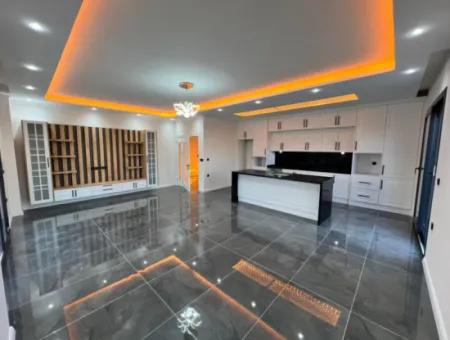 Modern 4  Bedroom Luxury Villa In Efeler Mah, Didim