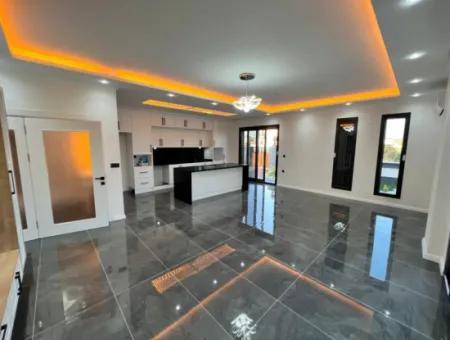 Modern 4  Bedroom Luxury Villa In Efeler Mah, Didim