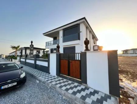 Modern 4  Bedroom Luxury Villa In Efeler Mah, Didim