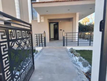 Four Bedroom Villa In Altınkum Çamlık Area Didim