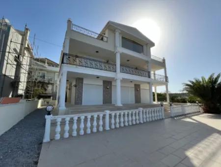 5 Bedroom Detached Villa With Seaview In Mavişehir Didim