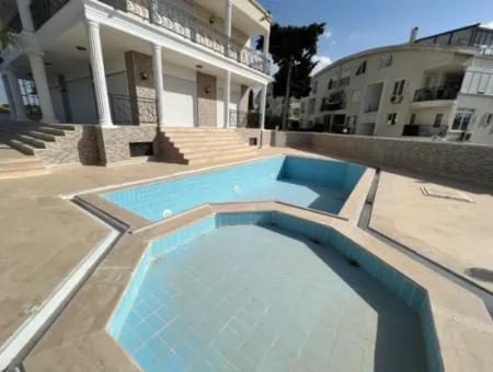 5 Bedroom Detached Villa With Seaview In Mavişehir Didim