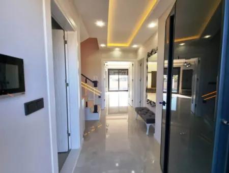 4 Bedroom Luxury Villa With Pool In Didim Efeler Neighborhood
