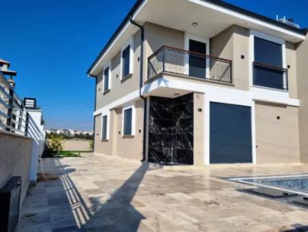 4 Bedroom Luxury Villa With Pool In Didim Efeler Neighborhood