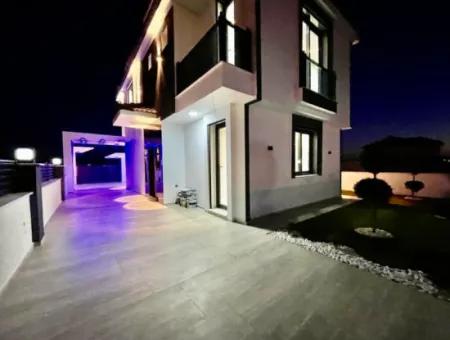 Ultra Luxury 3 In 1 Pool Villa For Sale In Didim Efelar