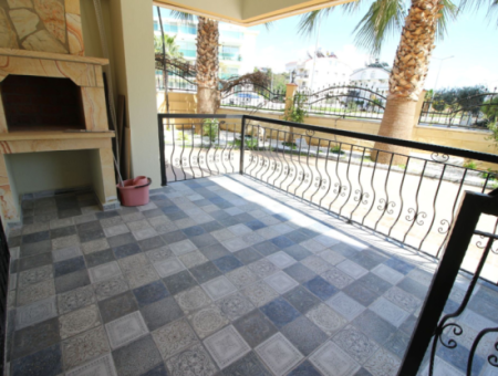 2 1 Apartment For Emergency Sale In Altinkum
