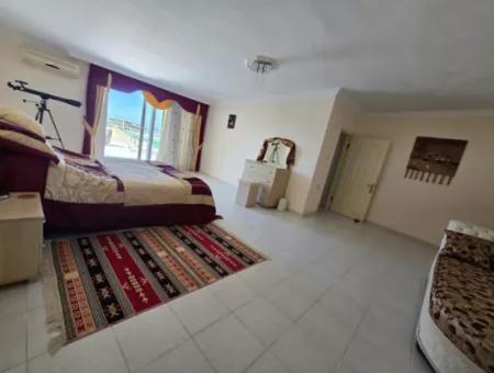 Sea View 3 Bedroom Duplex For Sale In Royal Blue Complex In Mavişehir Didim