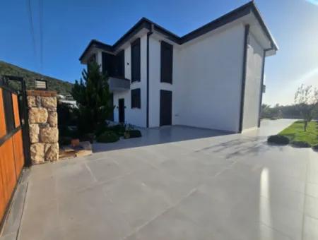 4 Bedroom Detached Villa In Yeşil Tepe