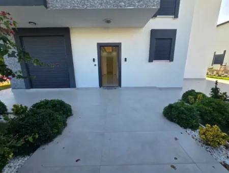 4 Bedroom Detached Villa In Green Hill