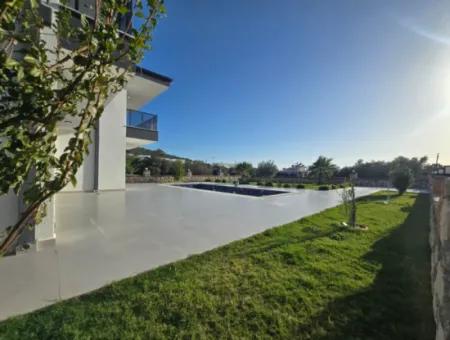 4 Bedroom Detached Villa In Green Hill