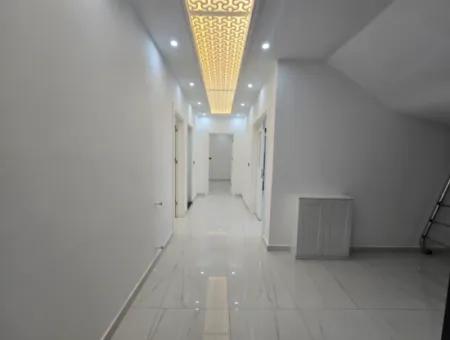 4 Bedroom Detached Villa In Green Hill