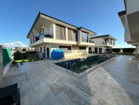 For Sale 3 Bedroom Villa In Lovely Complex In Didim