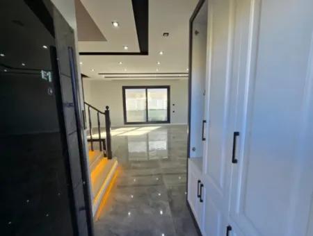 For Sale 3 Bedroom Villa In Didim Efeler Neighborhood In A Complex With A Pool