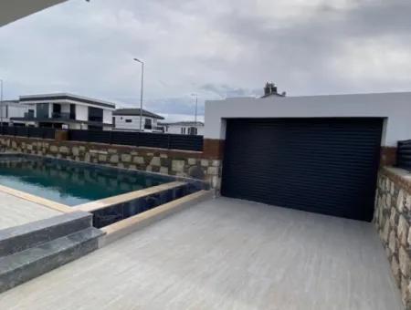 Detached Villa For Sale In Didim Efeler Neighborhood