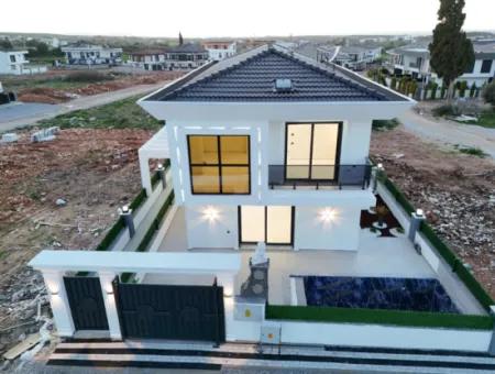 For Sale 3 Bedroom Semi- Detached Villa In Altınkum Didim