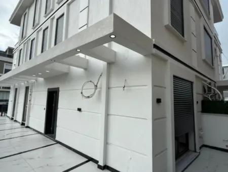 4 1 Separate Kitchen Opportunity Villa With Pool For Sale In Aydın Didim