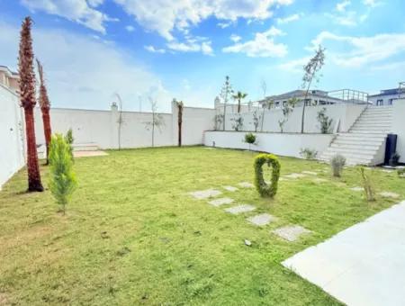 2 1 Brand New Spacious Flat In A Pool Site For Sale In Didim Cumhuriyet Neighborhood