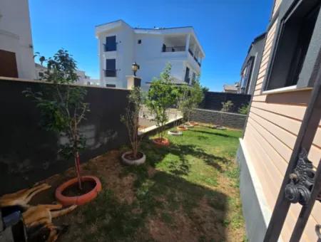 For Sale Exclusive 4 Bedroom Semi-Detached Villa In Altınkum
