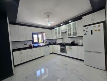 For Sale Exclusive 4 Bedroom Semi-Detached Villa In Altınkum
