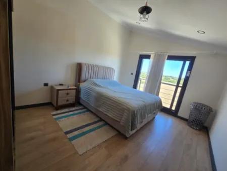 For Sale Exclusive 4 Bedroom Semi-Detached Villa In Altınkum