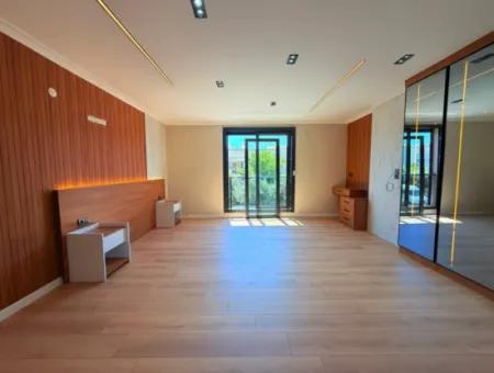 For Sale Luxury 4-Bedroom Villa With Private Pool In Didim Hisar Neighborhood