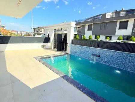 New Villa With Private Pool And Detached Garden In Didim Efeler