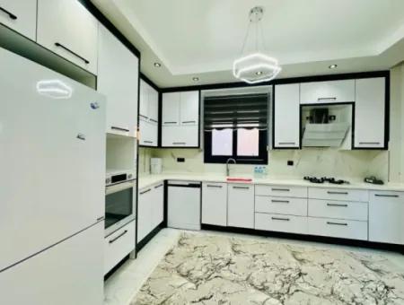 3+1 Fully Furnished Villa With Separate Kitchen And Swimming Pool In Didim