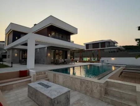 Fully Detached 4 1 Villa On A 500 M² Plot In Didim Efeler