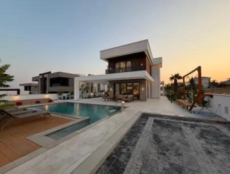 Fully Detached 4 1 Villa On A 500 M² Plot In Didim Efeler